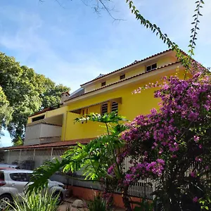 Alojamento de Acomodação e Pequeno-almoço Kzazendf Cama&cafe Familiar