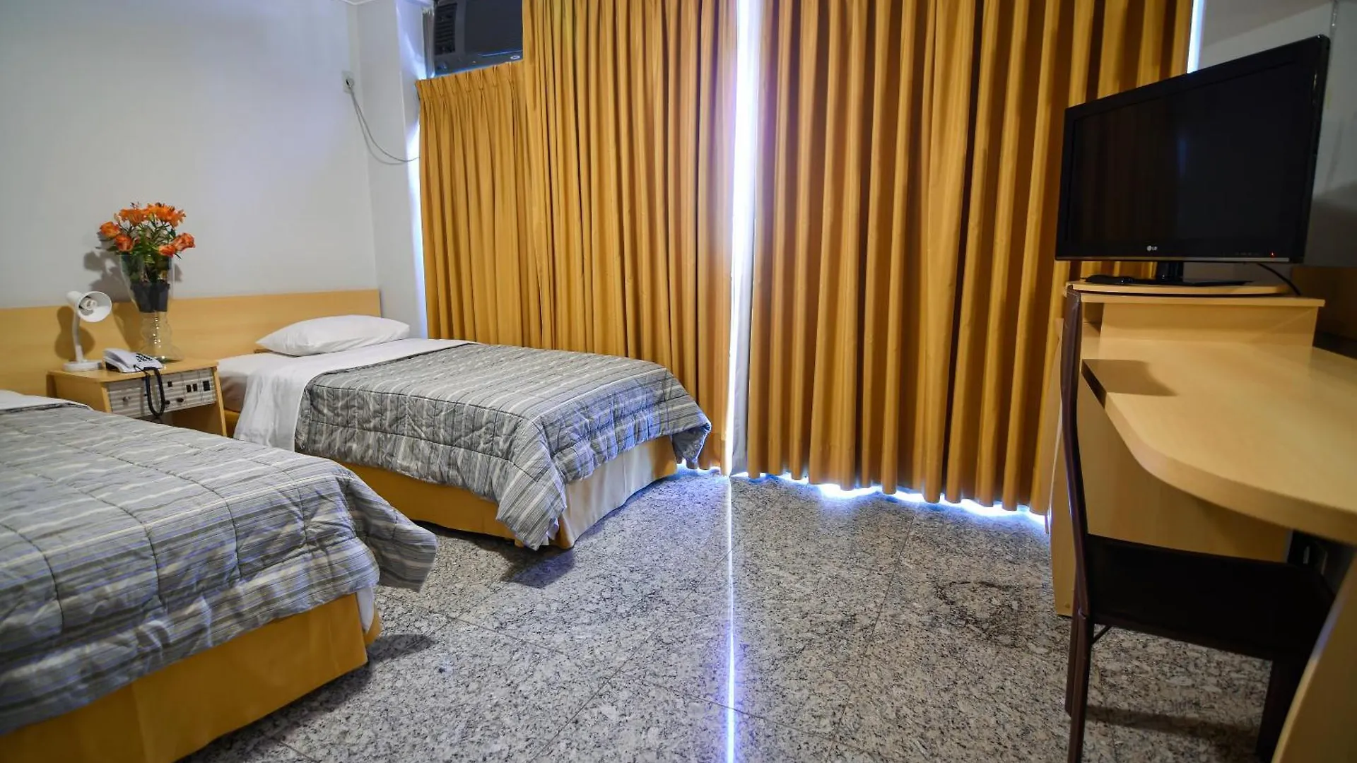 Like U Hotel Brasilia